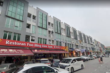 4Storey Shop Bandar Puteri Puchong , ROI 4.5% , Main Road , Long Lease Tenant , Puteri 1 , Puteri 2 , Puteri 5 , Jalan Kenari , Puchong Jaya