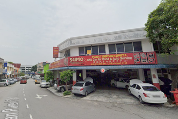 1.5Storey Corner Shop for Sale Bandar Puteri Puchong , Puteri 5, Puteri 2 , Puteri 1