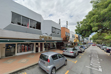 Ground floor Shop for rent Taman Tun Dr Ismail 