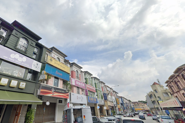 Taipan Business Centre, USJ 10