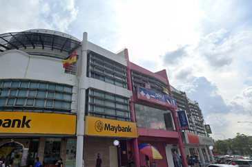 Taipan Business Centre, USJ 10