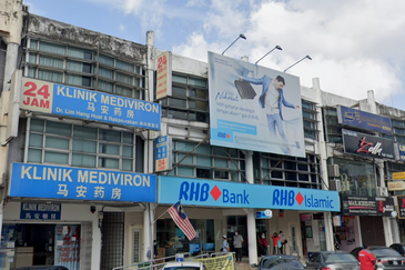 Taipan Business Centre, USJ 10