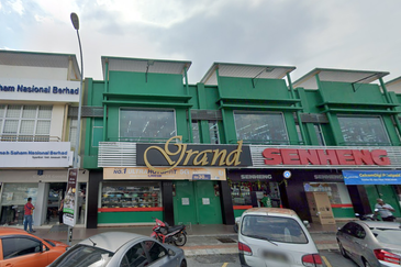 【 ROI 5% 】2 Storey Shop for Sale Kuala Selangor Medan Niaga