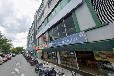 【ROI 5.4%】3S Storey Shop For Sale Taman Nirwana Ampang Jaya Facing Main Road