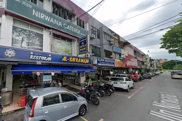 【ROI 5.4%】3S Storey Shop For Sale Taman Nirwana Ampang Jaya Facing Main Road