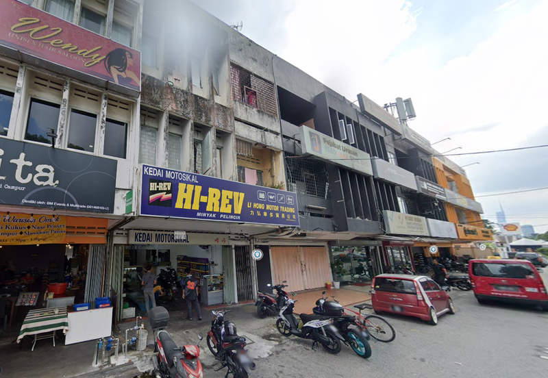 【ROI 5.4%】3S Storey Shop For Sale Taman Nirwana Ampang Jaya Facing Main Road