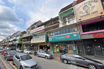 Ground floor shop for rent Taman Tun Dr Ismail , Kuala Lumpur