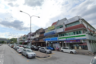 Ground floor shop for rent Taman Tun Dr Ismail , Kuala Lumpur