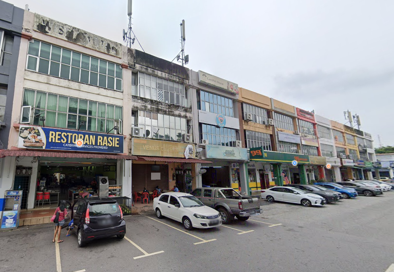 3 STOREY SHOP TAMAN PERINDUSTRIAN TEKNOLOGI TINGGI SUBANG