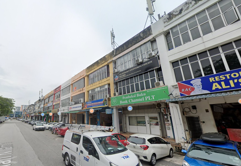 3 STOREY SHOP TAMAN PERINDUSTRIAN TEKNOLOGI TINGGI SUBANG