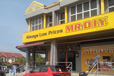 【ROI 6%】2 STOREY SHOP SEPANG BANDAR SALAK TINGGI , KIPMALL