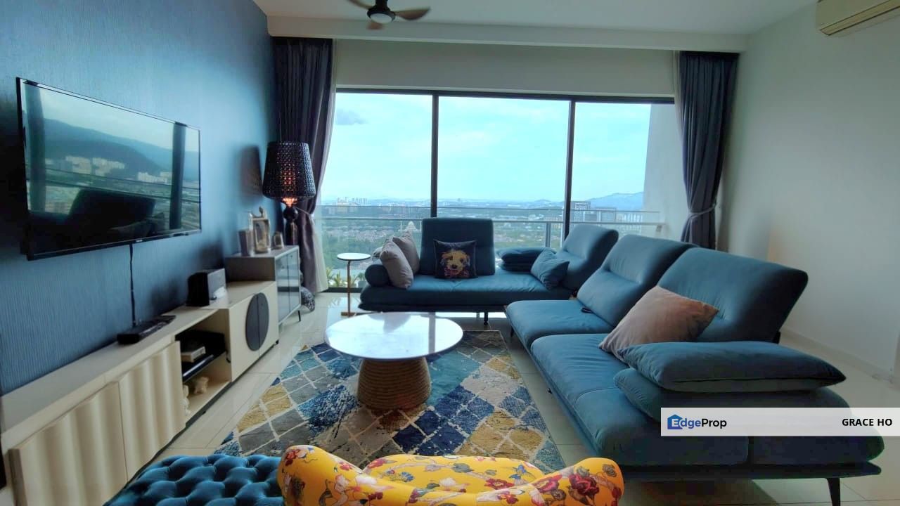 Just Listed! Tastefully renovated unit now ready to let go, Kuala Lumpur, Desa Parkcity