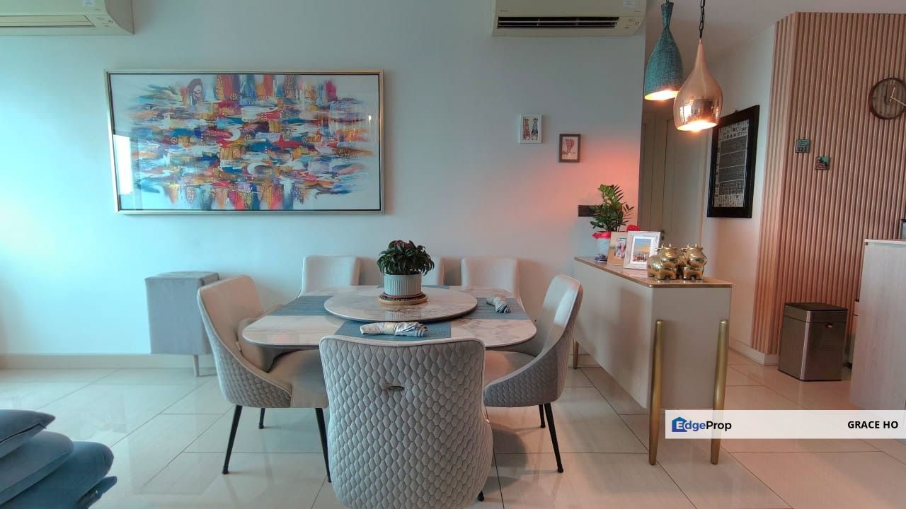 Just Listed! Tastefully renovated unit now ready to let go, Kuala Lumpur, Desa Parkcity