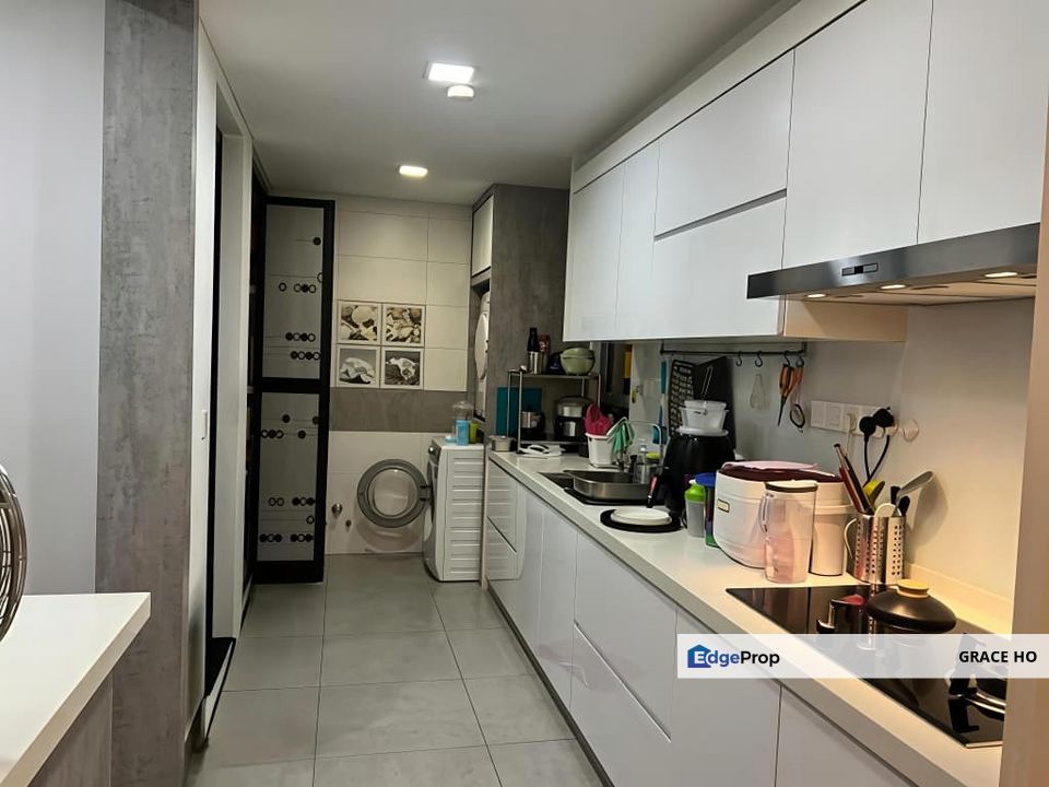 Modern renovated unit for sale with full furnishing, Kuala Lumpur, Desa Parkcity