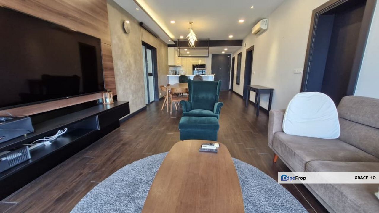 Vacant and Available Now. Tastefully Renovated and Fully Furnished, Kuala Lumpur, Desa Parkcity