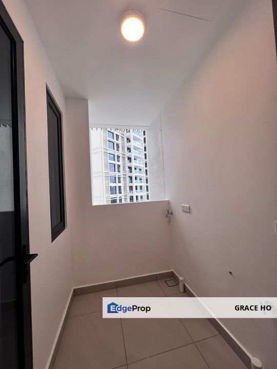 Fully Furnished Unit, Vacant and available to move in immediately, Kuala Lumpur, Desa Parkcity