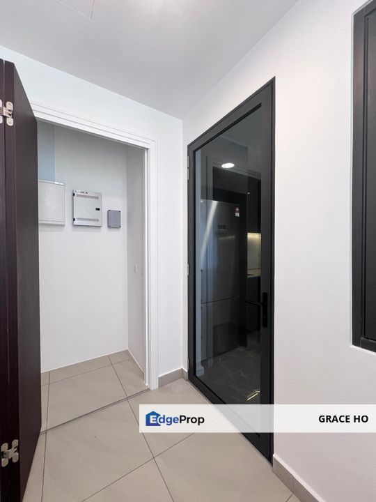 Fully Furnished Unit, Vacant and available to move in immediately, Kuala Lumpur, Desa Parkcity