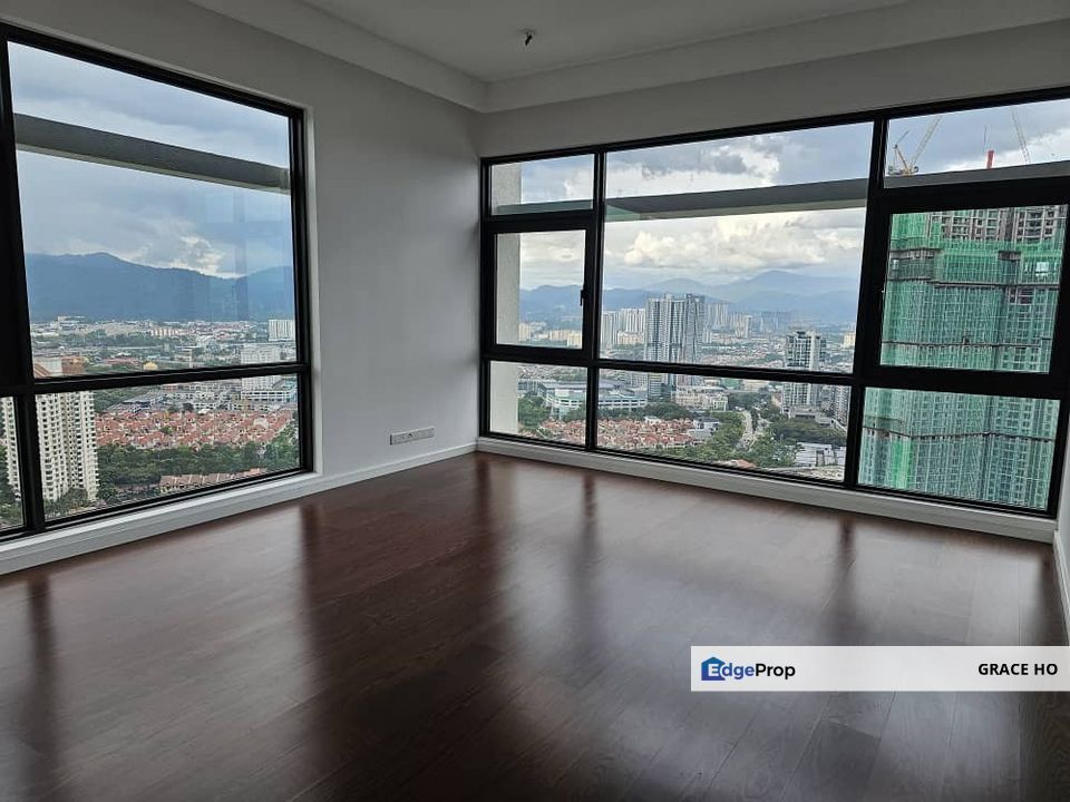 A Private Residence of Prestige and Distinction. Park Regent, Kuala Lumpur, Desa Parkcity