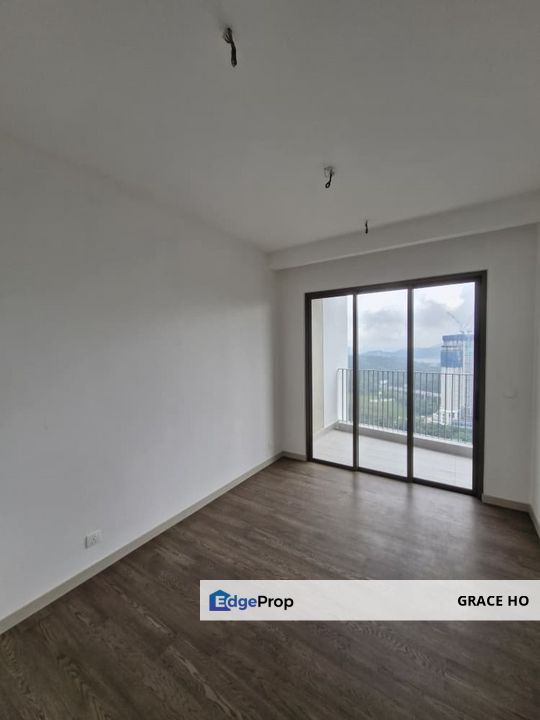 High Floor Brand New Unit vacant for sale, Kuala Lumpur, Desa Parkcity