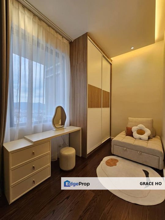 Just Listed! Tastefully Renovated unit ready for sale, Kuala Lumpur, Desa Parkcity