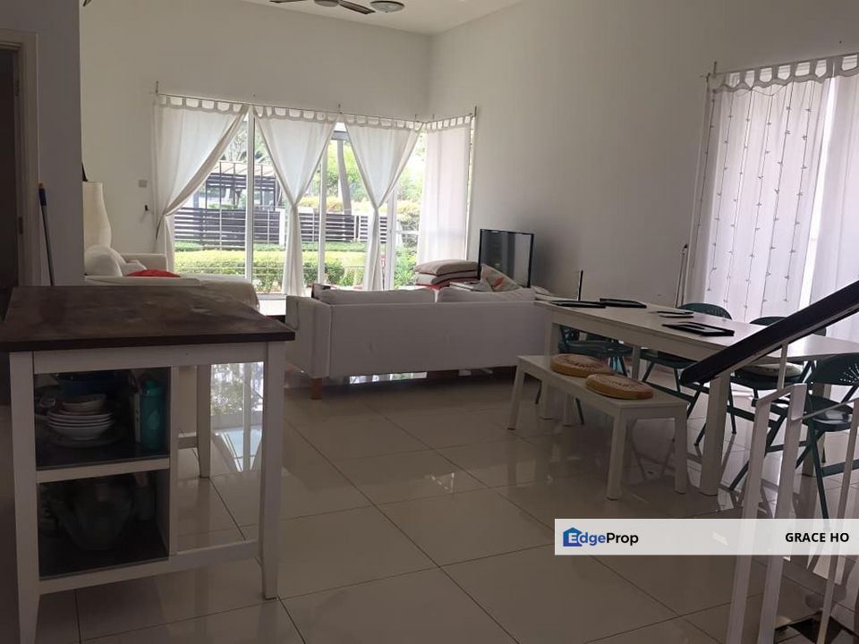 Partly Furnished with well maintain condition! Now Available For Sale!, Kuala Lumpur, Desa Parkcity