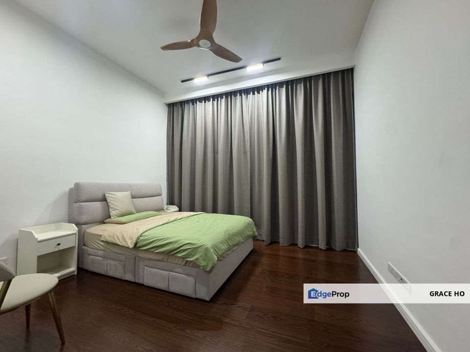 Private Lift Fully Furnished Dual Balcony Unit for Sale, Kuala Lumpur, Desa Parkcity