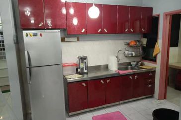 Plaza Serdang Raya