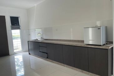 Arahsia Residences, Tropicana Aman