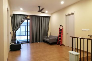 Lucent Residence @ twentyfive.7