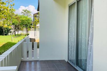 Arahsia Residences, Tropicana Aman