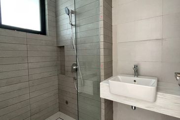 Freesia Residences @ Tropicana Aman