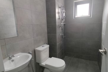 Amber Residence @ twentyfive.7