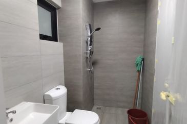 Amber Residence @ twentyfive.7