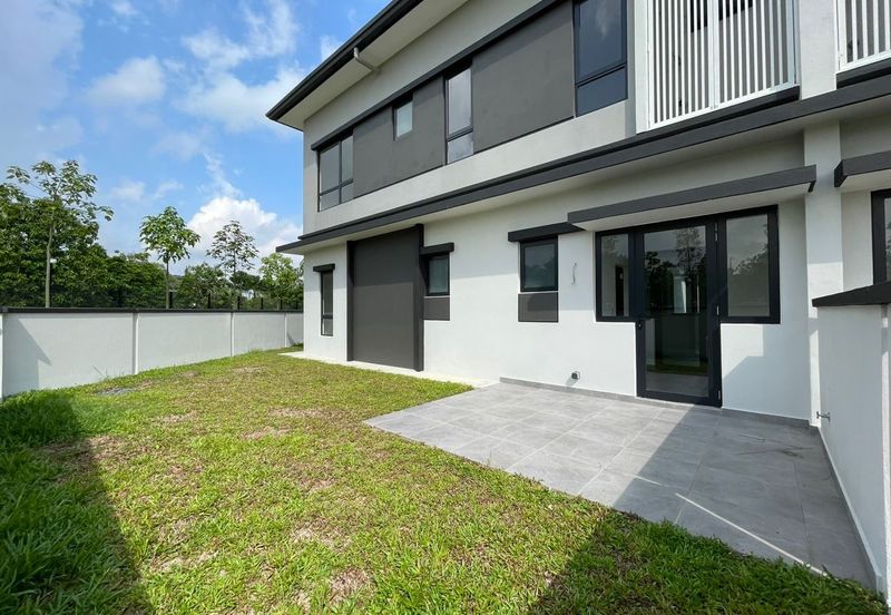 Freesia Residences @ Tropicana Aman