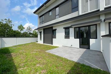 Freesia Residences @ Tropicana Aman