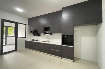 Freesia Residences @ Tropicana Aman