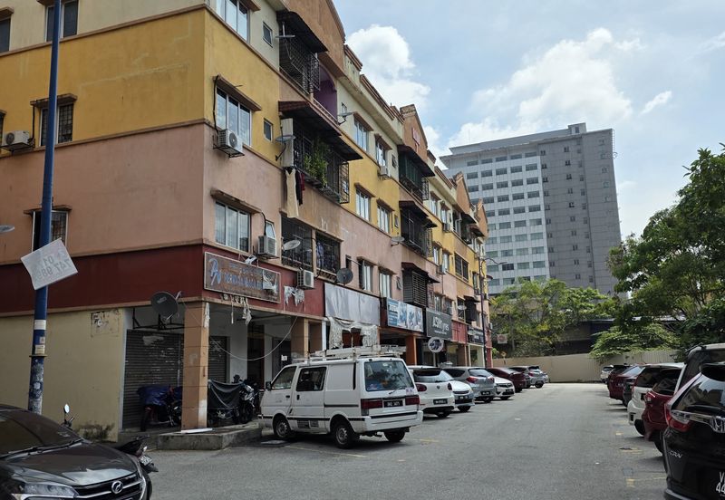 Sunway Batu Caves Shop Apartment