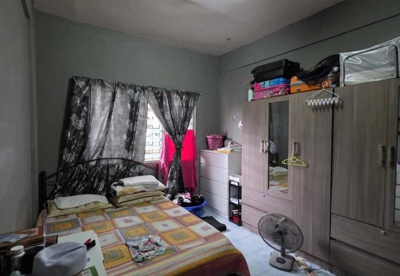 Pangsapuri Laksamana