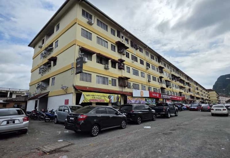 Pangsapuri Laksamana