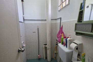 Jelutong Apartment, Selayang Heights