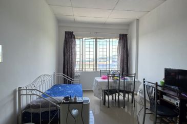 Jelutong Apartment, Selayang Heights
