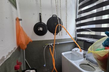 Jelutong Apartment, Selayang Heights