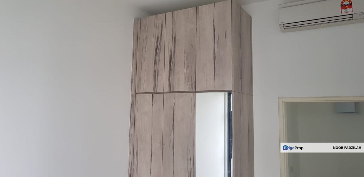 Prime location at Jalan Ipoh! Stay close to MRT, malls & shops at Lakeville Residence — with breathtaking KLCC views, Kuala Lumpur, Jalan Ipoh