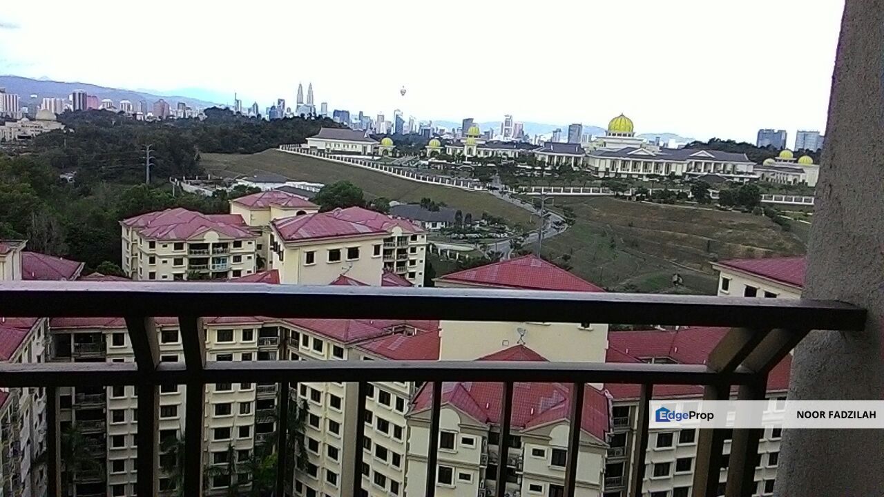 Stay right next to Hartamas Shopping Centre! Cozy studio at Windsor Tower — move-in ready for RM1,700/month., Kuala Lumpur, Sri Hartamas 