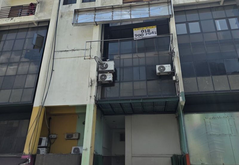 Taman Sri Batu Caves