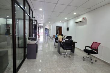 RENOVATED Ground floor shop @ Medan Selayang