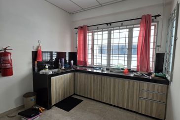 RENOVATED Ground floor shop @ Medan Selayang