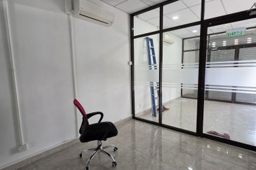 RENOVATED Ground floor shop @ Medan Selayang