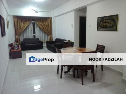 Tenanted 3R2B Condo in Gombak — RM320K Only!, Selangor, Gombak