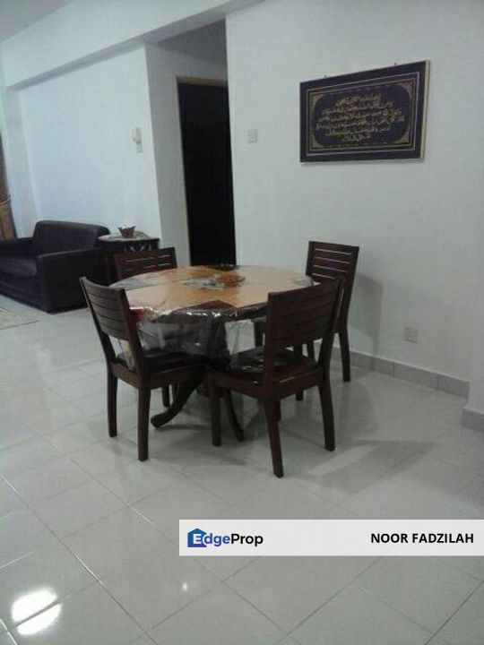 Tenanted 3R2B Condo in Gombak — RM320K Only!, Selangor, Gombak